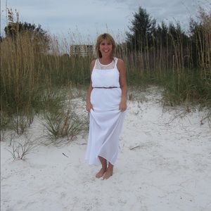 *Beautiful White Dress Beach Long M